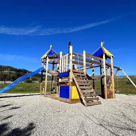 Casa Martins Country 3 - Private Parking & Wifi アパート Freiria