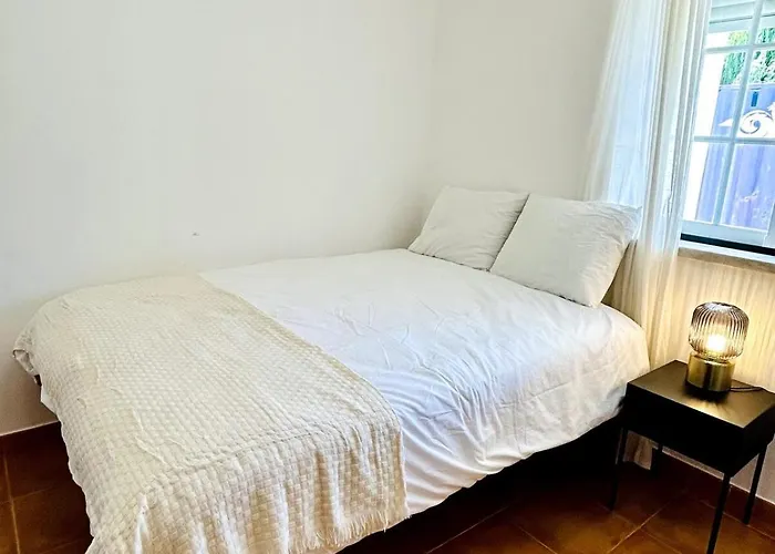 Casa Martins Country 3 - Private Parking & Wifi